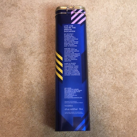 GREY GOOSE VODKA TIN - Picture 11 of 12
